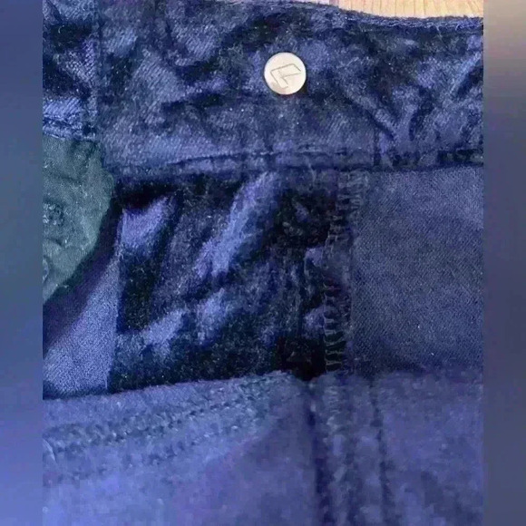 7 for all Mankind Alexa high rise velvet pant ,  sz 28 - Picture 7 of 10